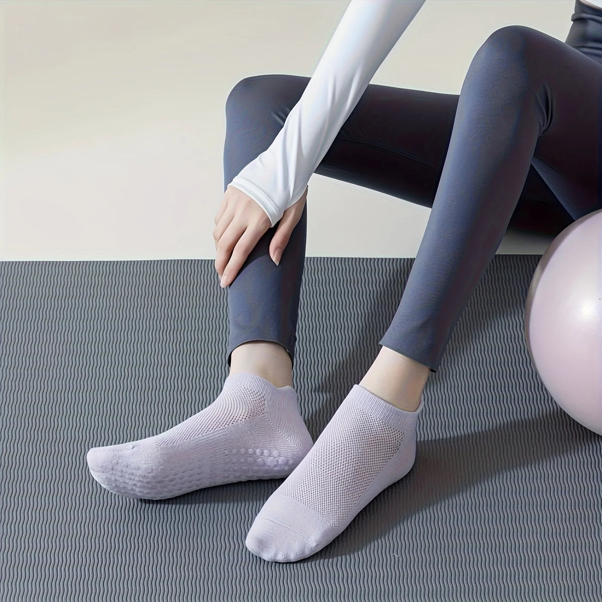 3 Pairs Grip Pilates Socks for Women Yoga Athletic Socks for Barre Ballet Barefoot Workout